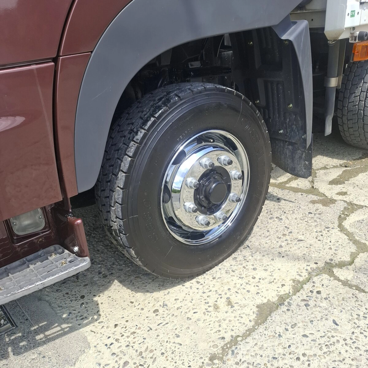 スチールメッキホイール PLATINUM SPARK 19.5×7.5インチ 8穴 新ISO フロント用
