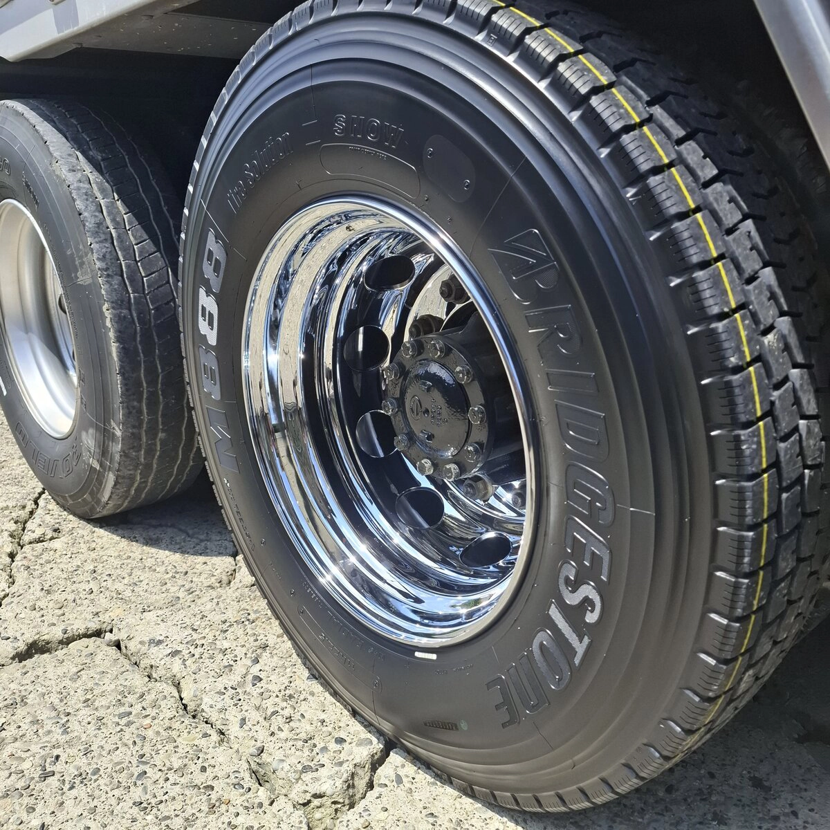 スチールメッキホイール PLATINUM SPARK 22.5×8.25インチ 10穴 新ISO リア用