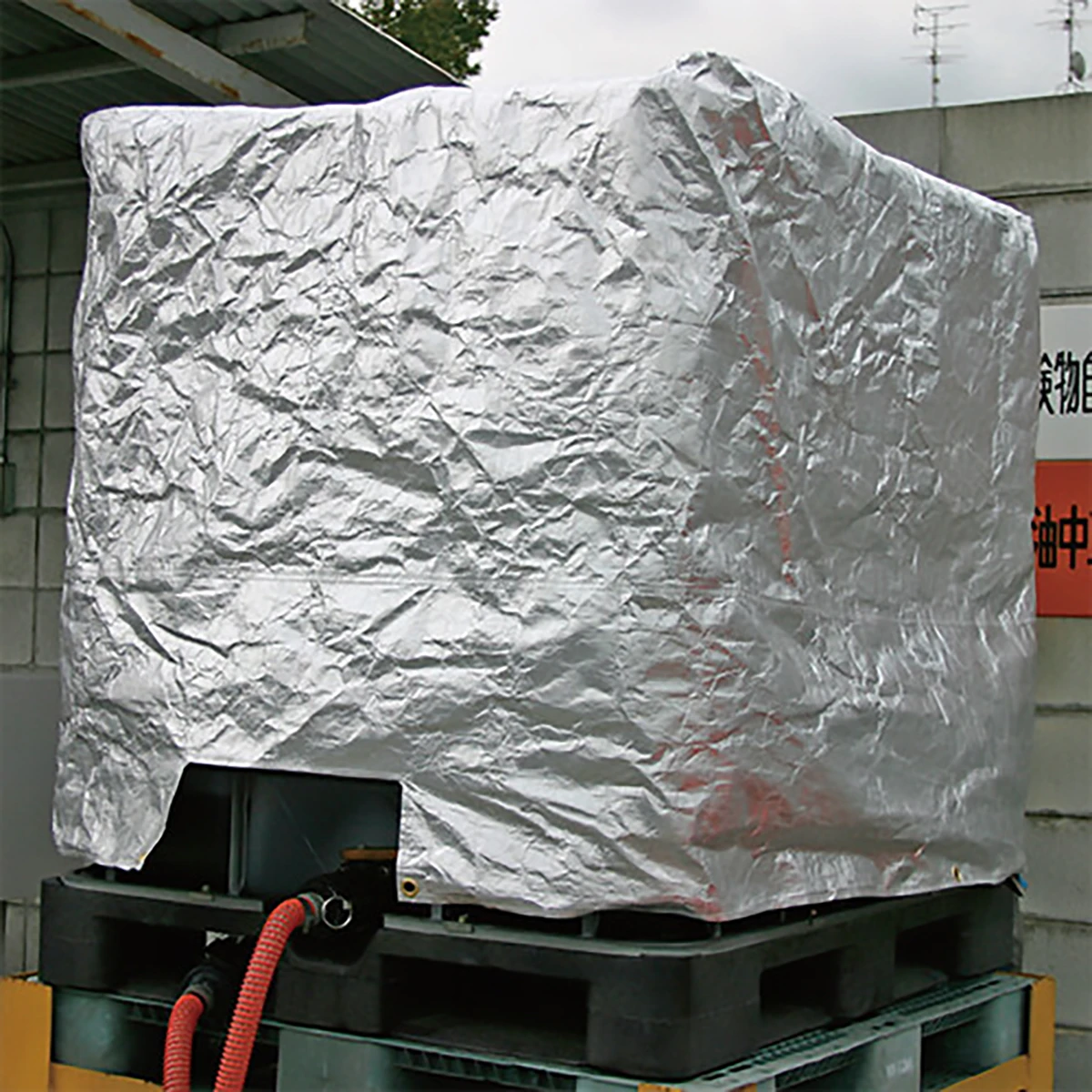 公式】パーマンショップ-尿素水タンクカバー 透明窓付: 自動車